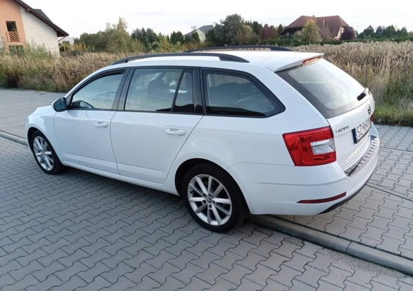 Skoda Octavia cena 61000 przebieg: 157700, rok produkcji 2018 z Zabrze małe 92